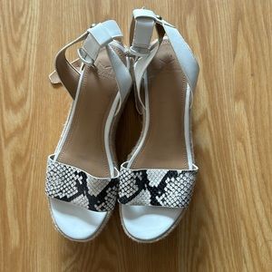 New Marc Fisher Gigli platform sandal 8